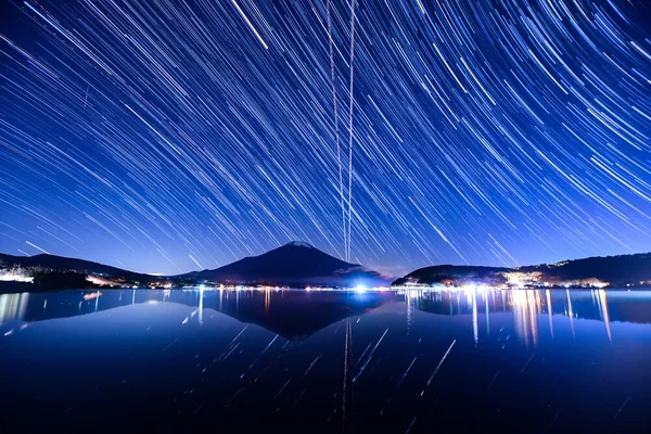 星降る夜にロマンチックな気分での記事画像