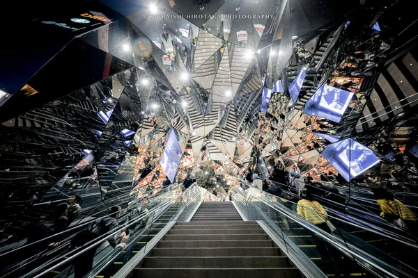 SF映画？　意外なところで異世界に遭遇の記事画像