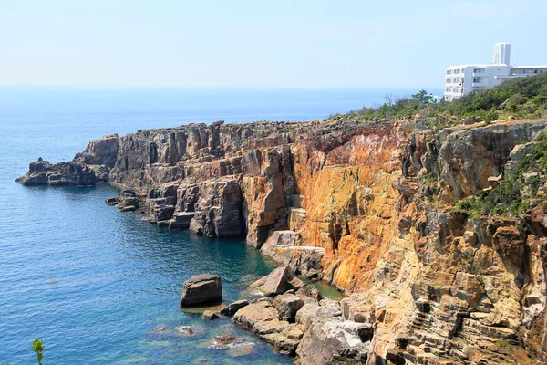 足がすくんでしまう！断崖絶壁の絶景の記事画像