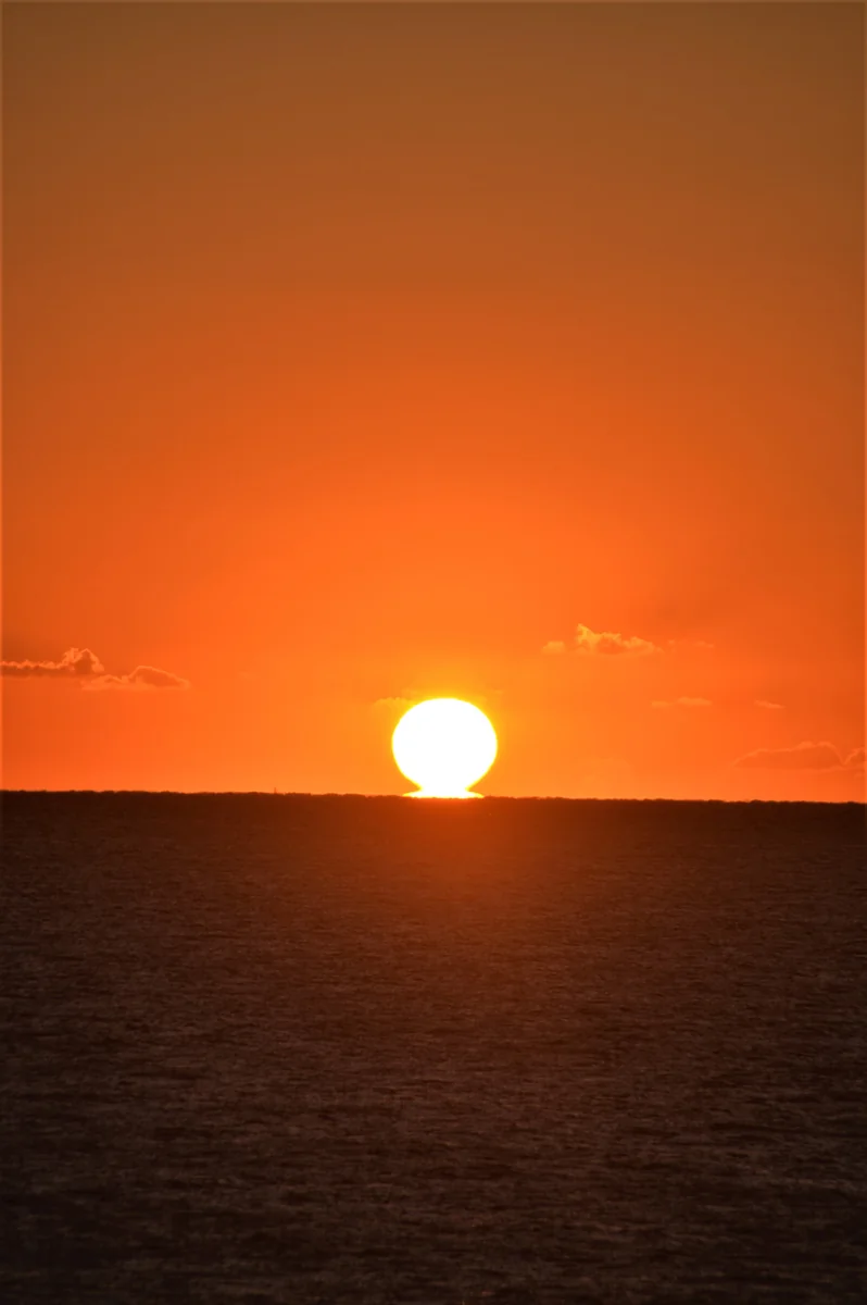 投稿写真：爪木崎灯台から見た達磨朝日