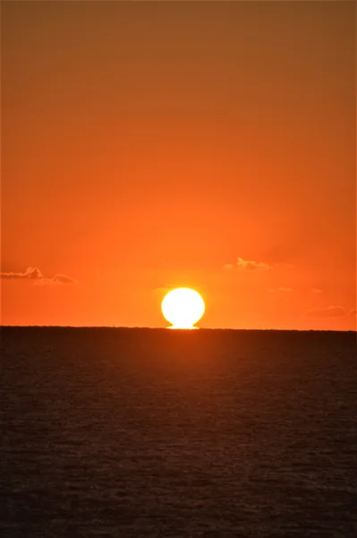 投稿：爪木崎灯台から見た達磨朝日