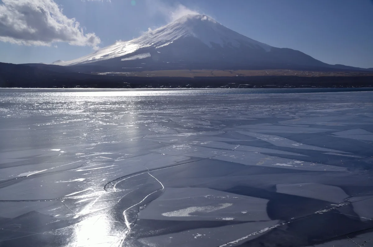 投稿写真：山中湖　氷結