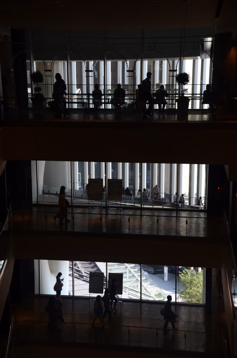 投稿写真：３FLOORの往来