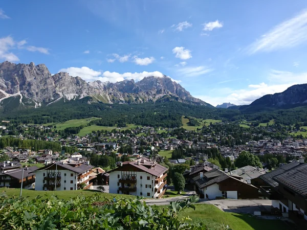 投稿：イタリア コルティナダンペッツォ