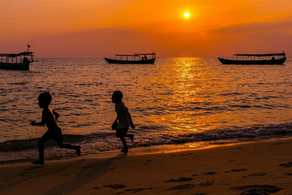 投稿：シアヌークビル