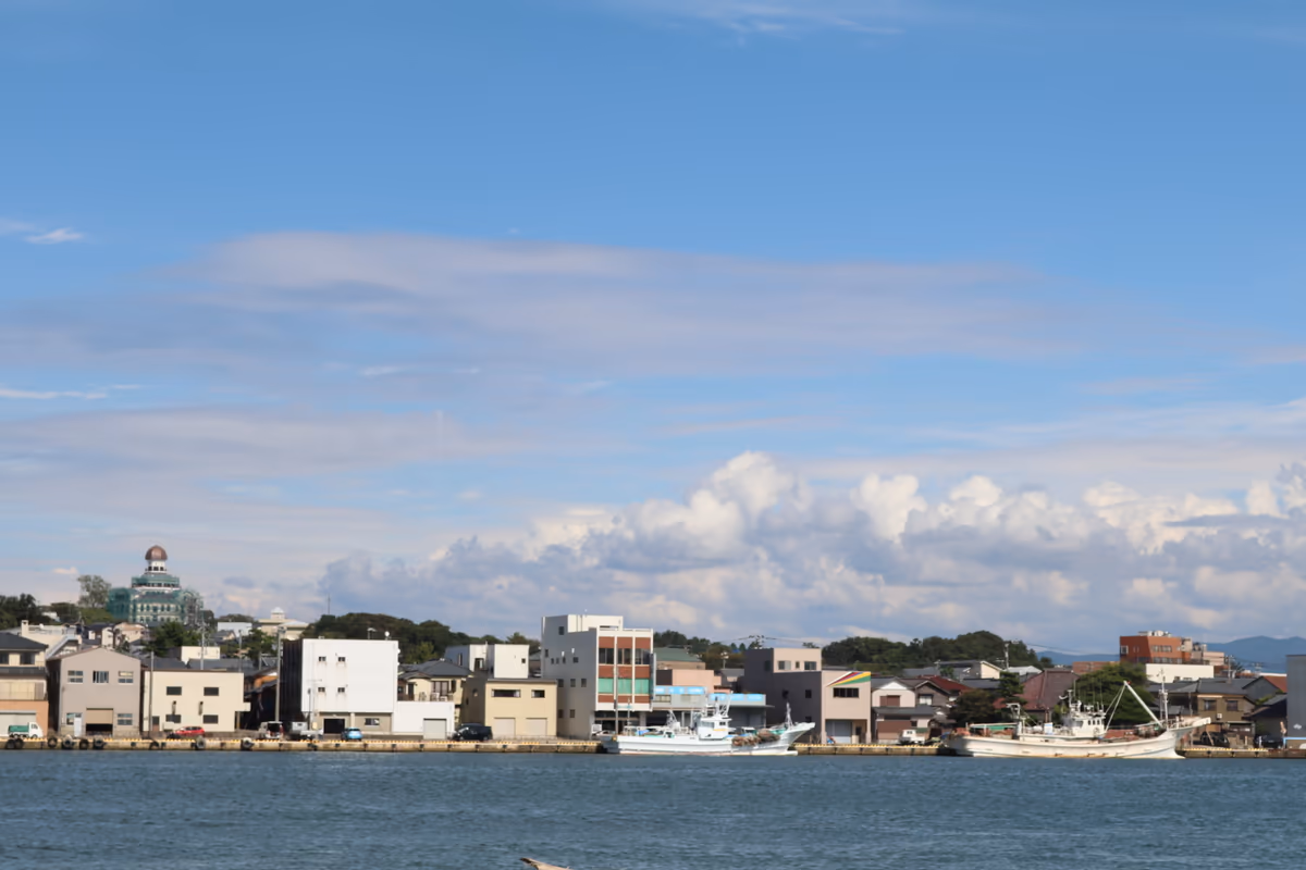 投稿写真：空と川と町