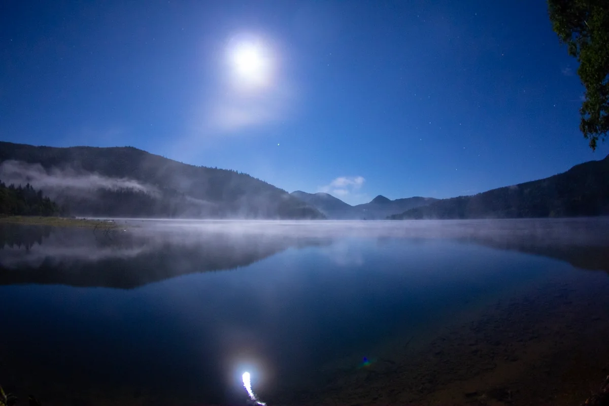投稿写真：月夜の然別湖