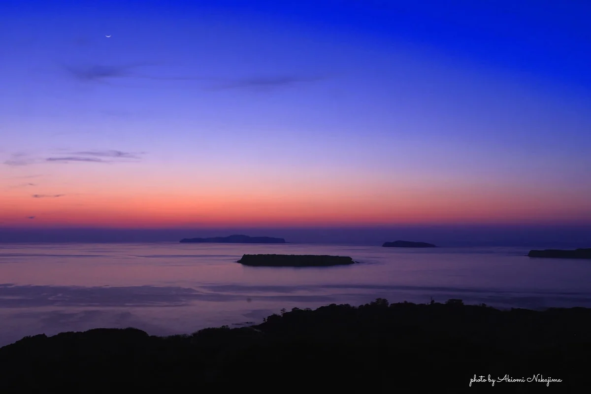 投稿写真：夕暮れ進む萩の海