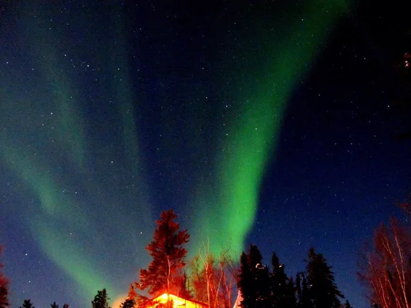 投稿：カナダ・イエローナイフのオーロラ