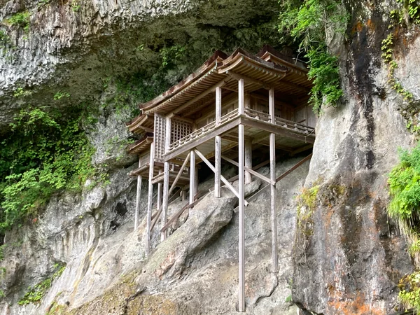 投稿：三佛寺 投入堂