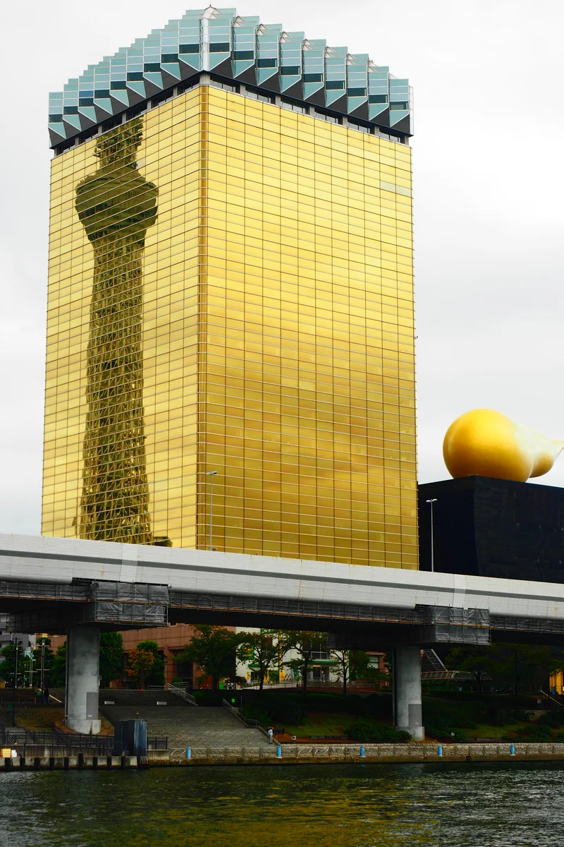 投稿写真：反射　スカイツリー