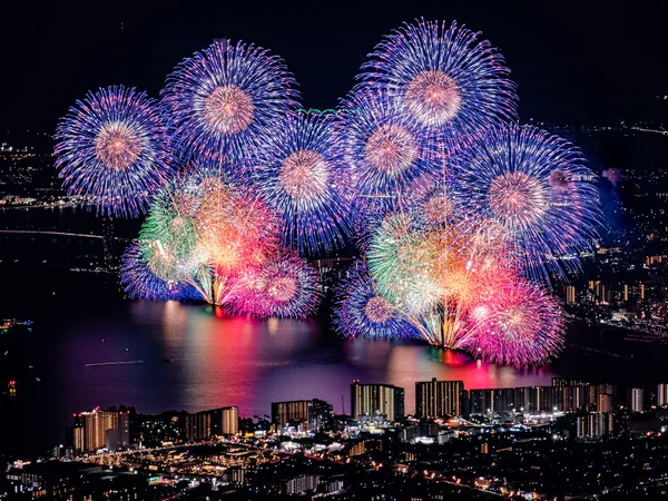 投稿：鮮烈！びわ湖大花火２０２４