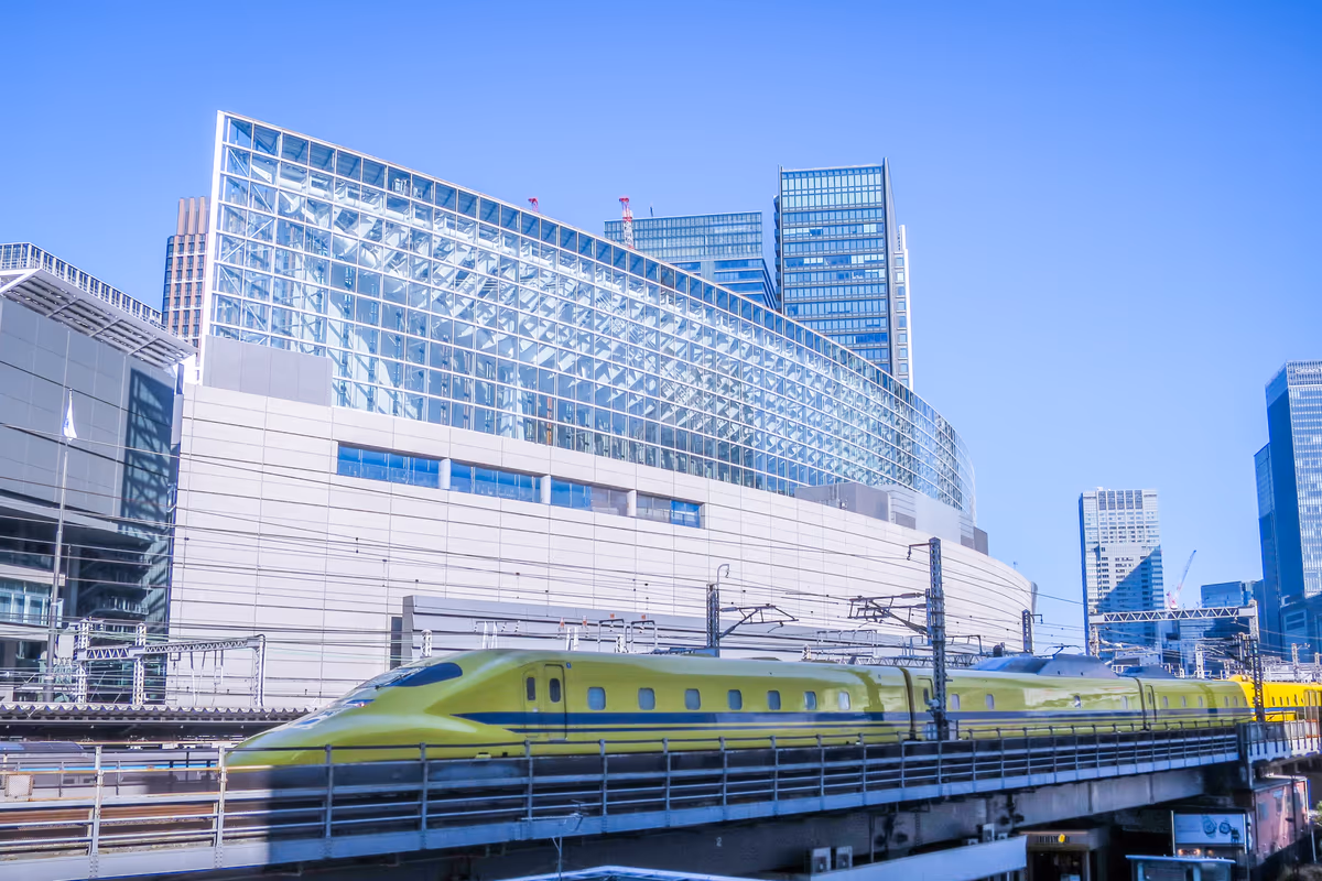 投稿写真：ドクターイエローと国際フォーラム