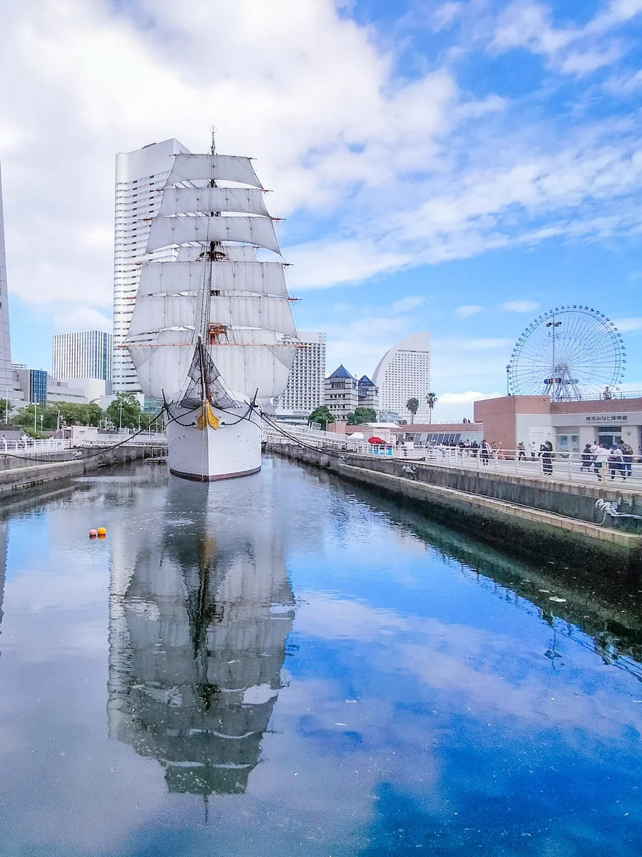 投稿写真：日本丸総帆展帆リフレクション