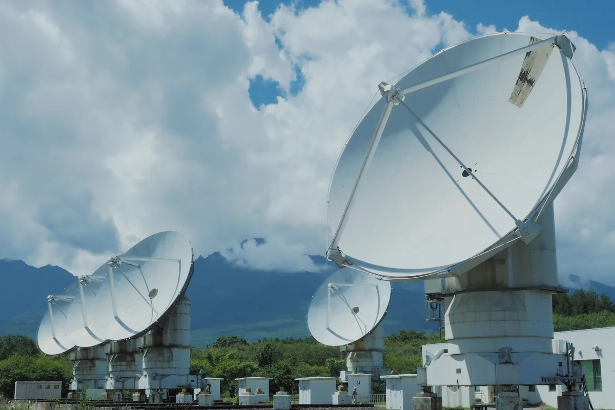 投稿写真：高原のパラボラアンテナ