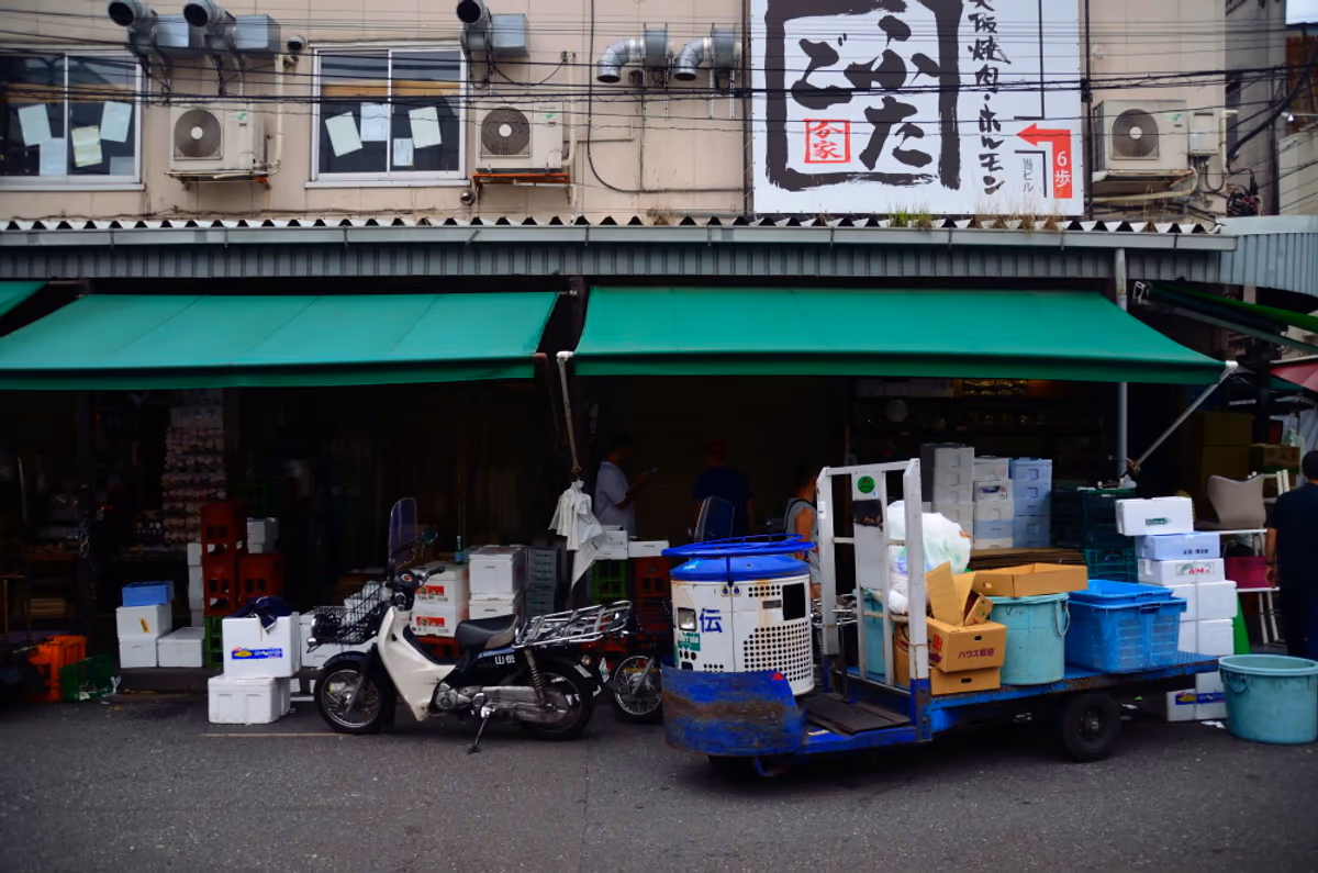 投稿写真：築地　ターレのある風景