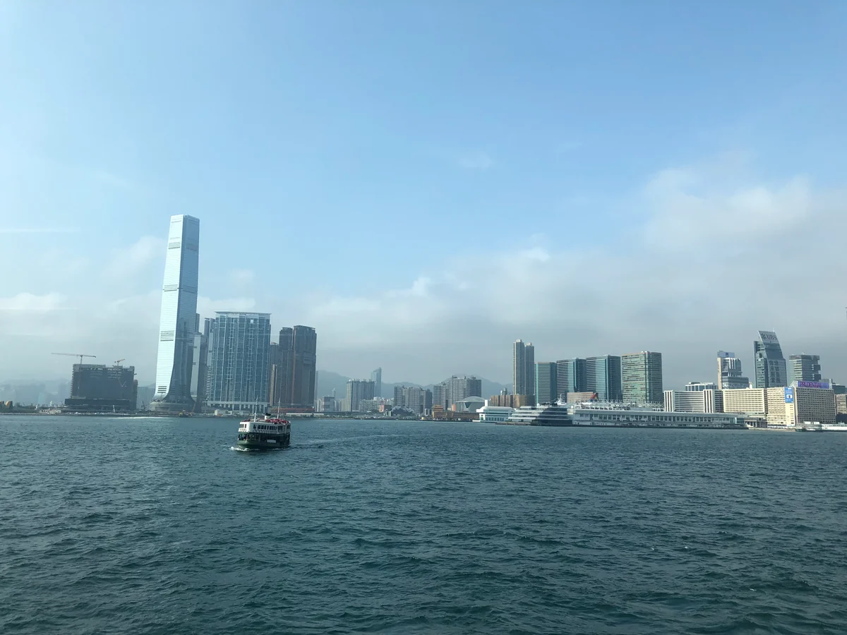 投稿写真：ヴィクトリアハーバーと天際100