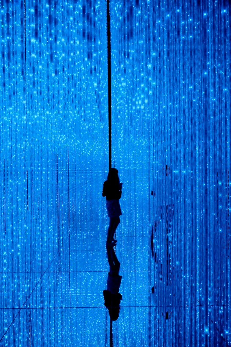 投稿写真：光の無限空間