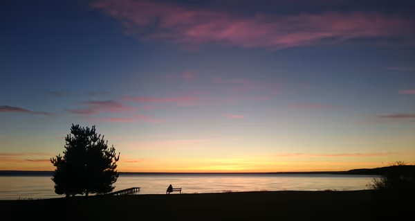 投稿：LAGO BUENOS AIRESの夜明け