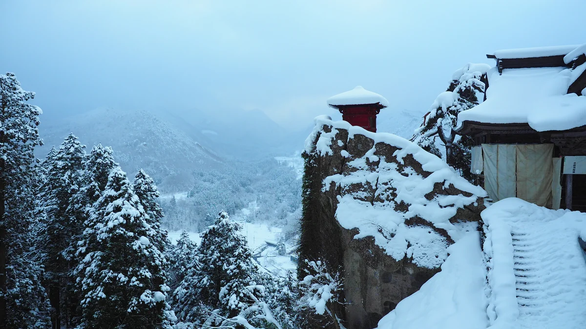 投稿写真：雪の山寺