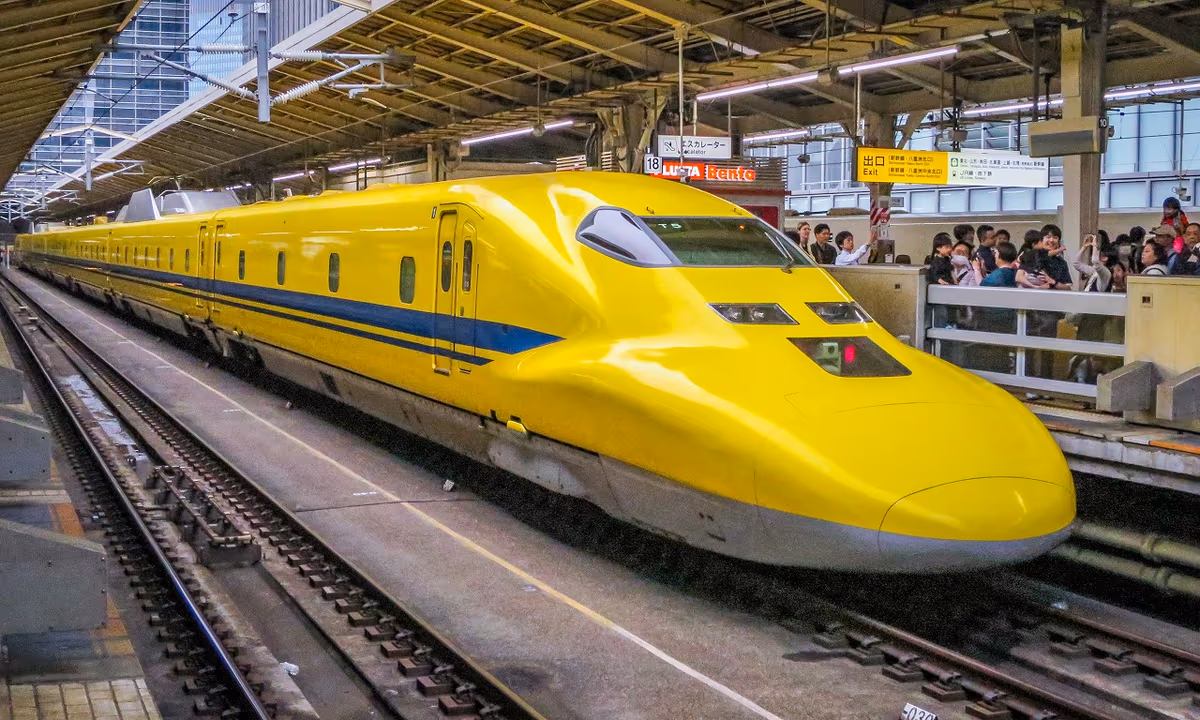 投稿写真：東京駅に停車中のドクターイエロー