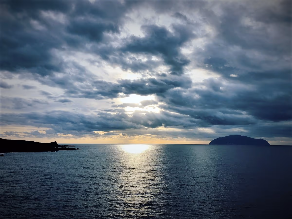 投稿写真：新鼻新山と御蔵島