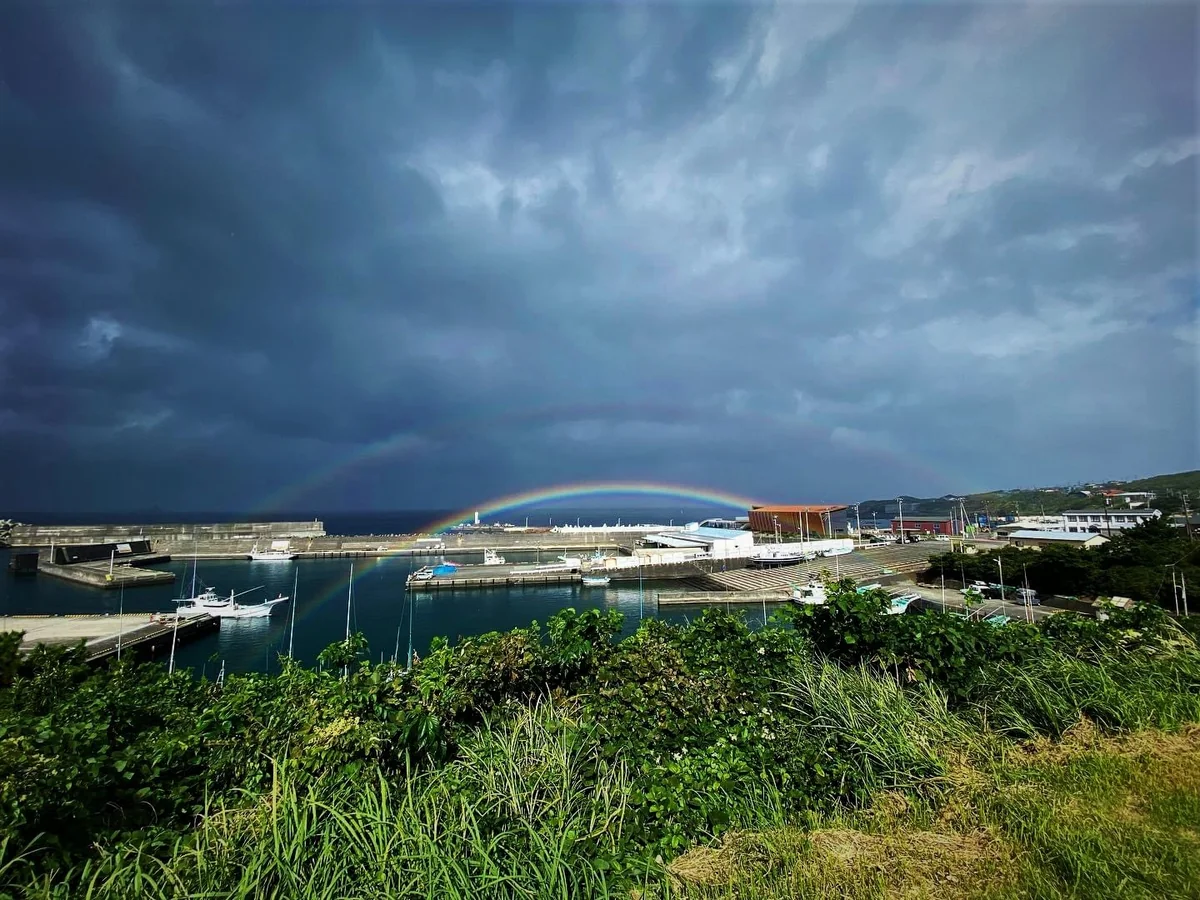 投稿写真：朝のダブルレインボー