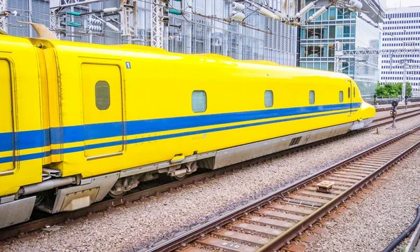 投稿：東京駅を発車したドクターイエロー①