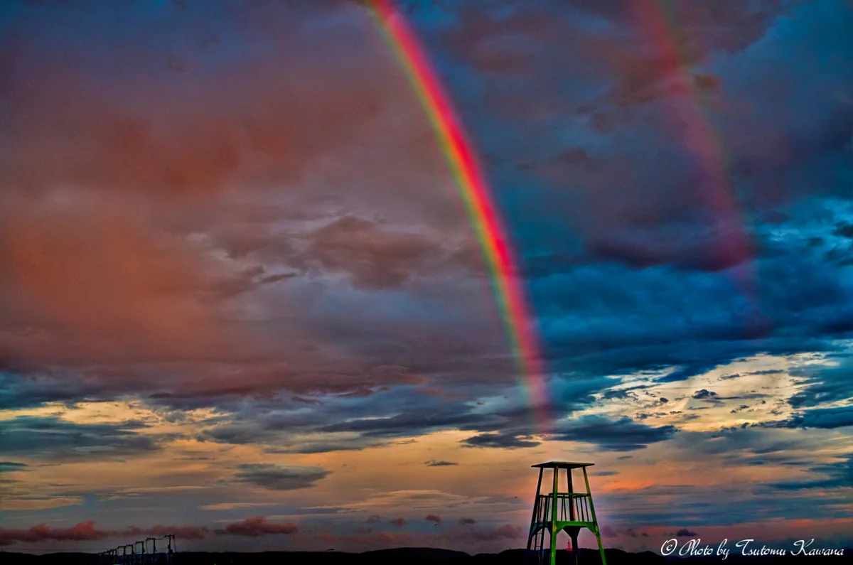 投稿写真：秋の空、虹輝けど風吹きぬけ、明日の空へ想いを馳せし