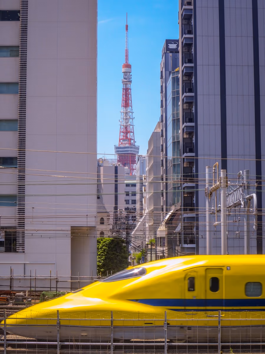 投稿写真：東京タワーとドクターイエロー