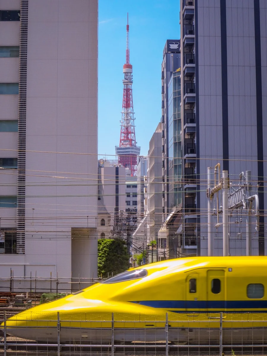 投稿写真：東京タワーとドクターイエロー