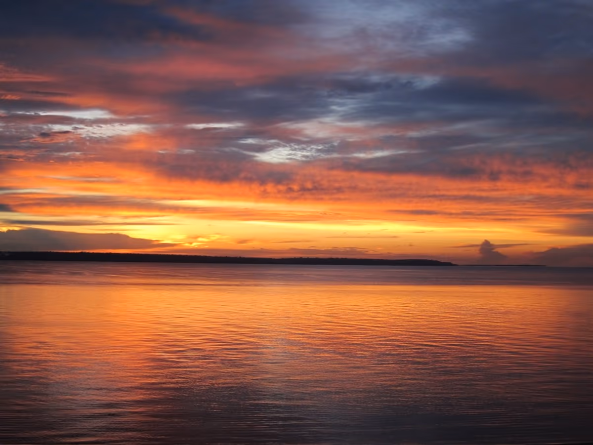 投稿写真：アマゾン川の夕焼け