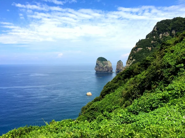 投稿：ナポレオン岩