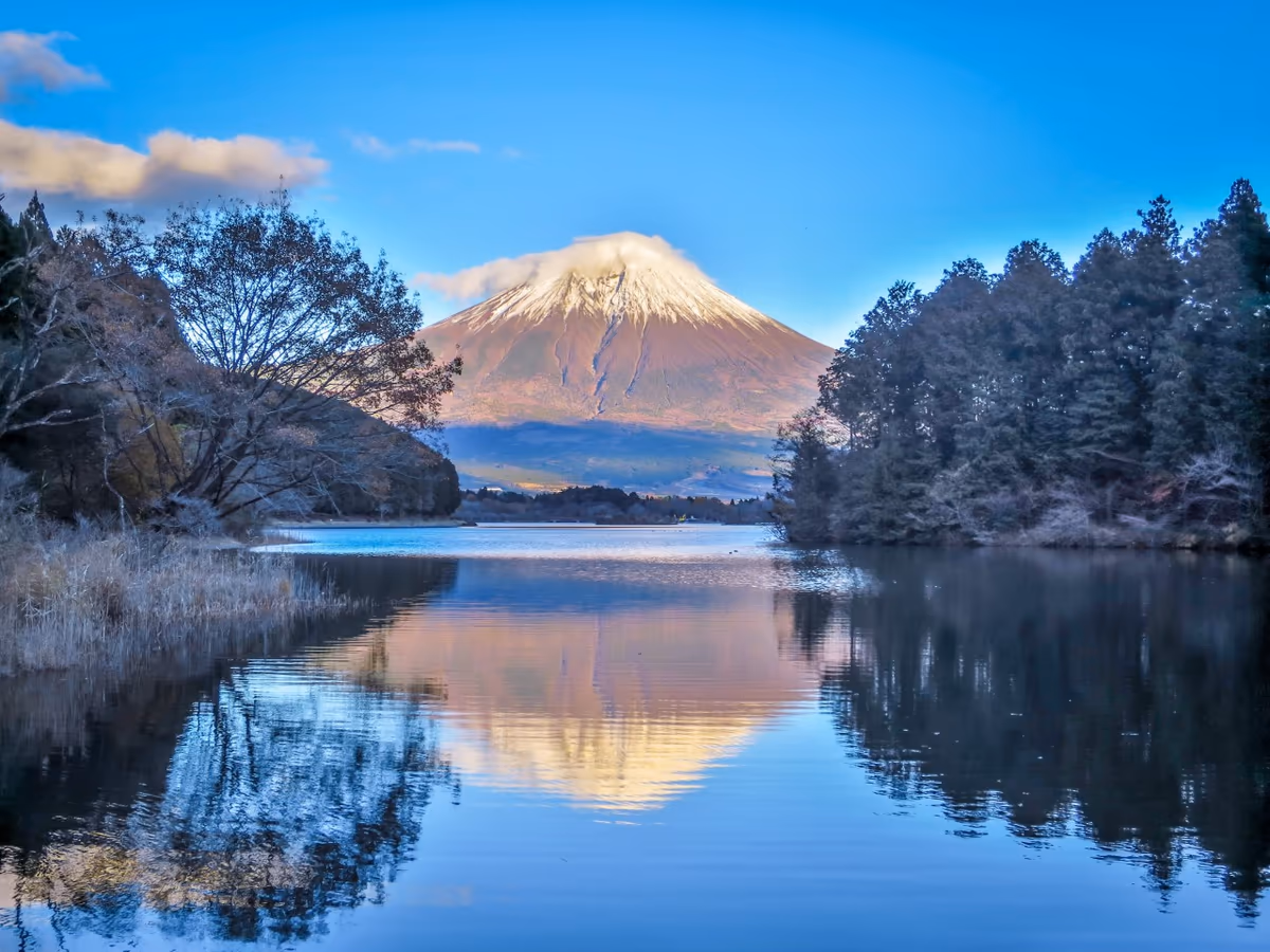投稿写真：逆さ笠雲富士