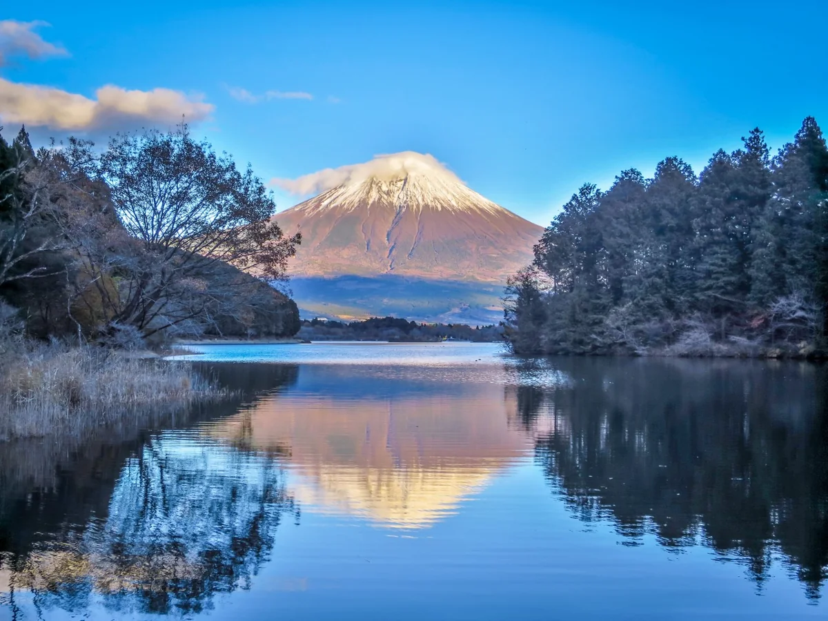投稿写真：逆さ笠雲富士