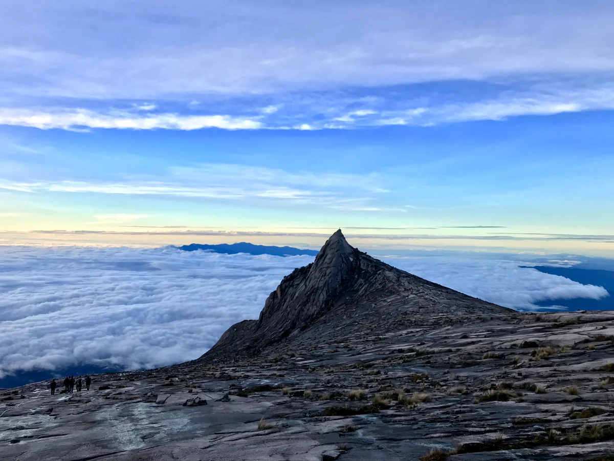 投稿写真：キナバル山サウスピーク