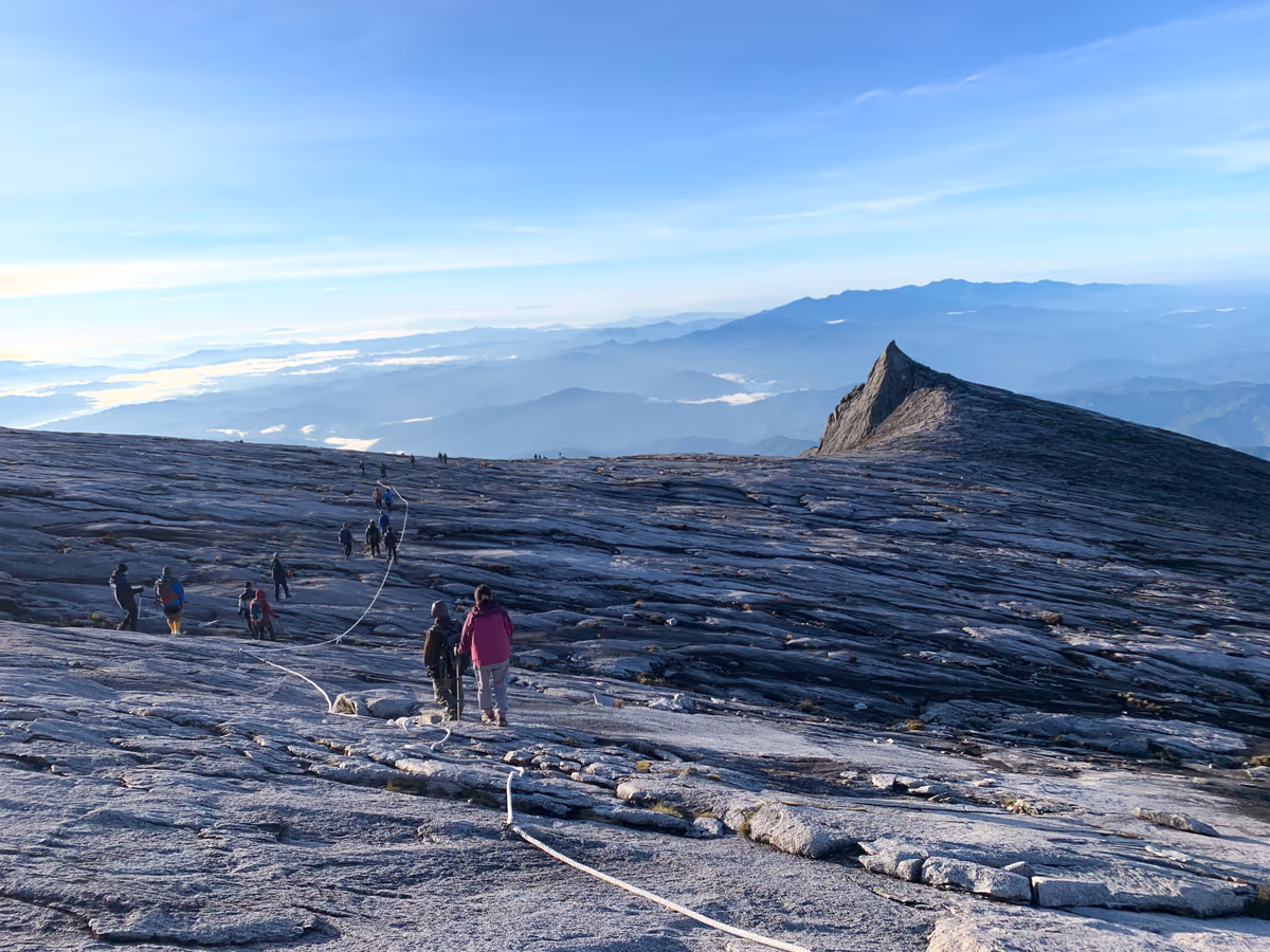 投稿写真：マウントキナバルからの下山