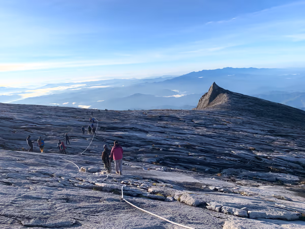 投稿：マウントキナバルからの下山