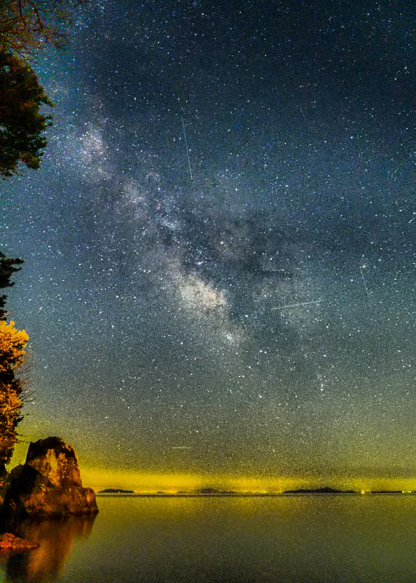 投稿写真：海津大崎からの天の川銀河と流星