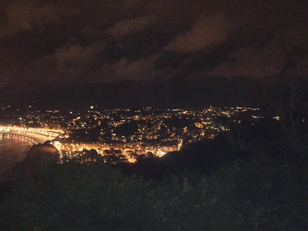 投稿：スペイン サンセバスティンの夜景