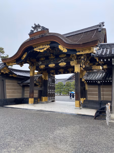 投稿：雨の二条城