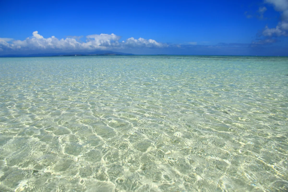 投稿写真：透き通る海と抜ける空