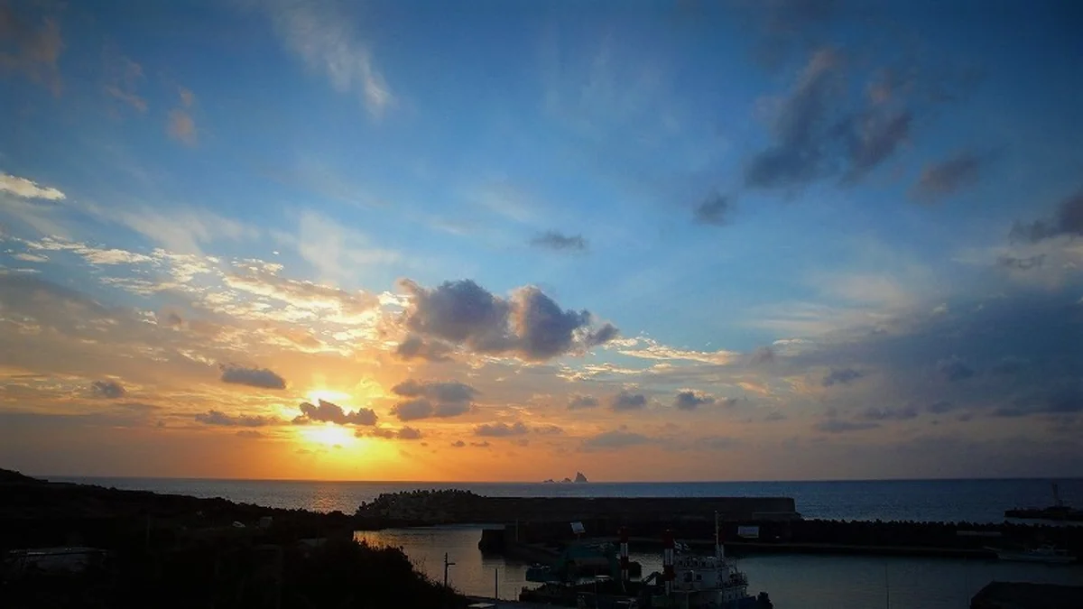 投稿写真：庭からの太陽