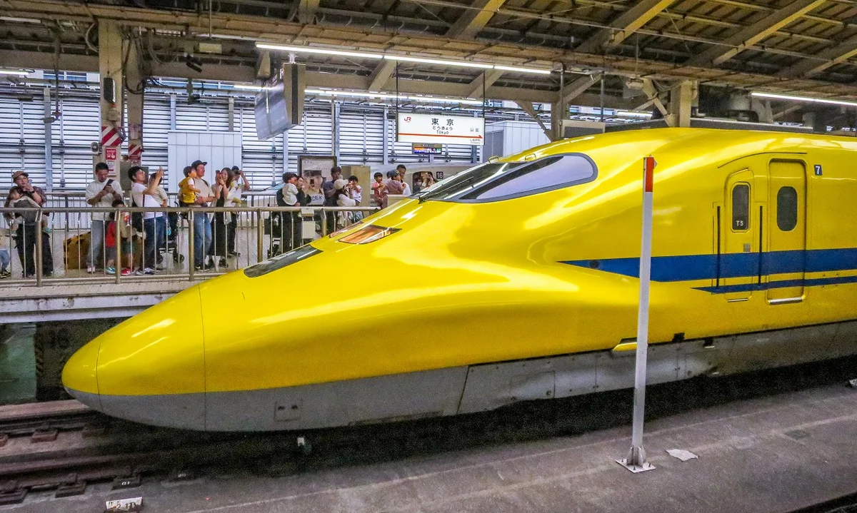 投稿写真：東京駅に停車中のドクターイエロー