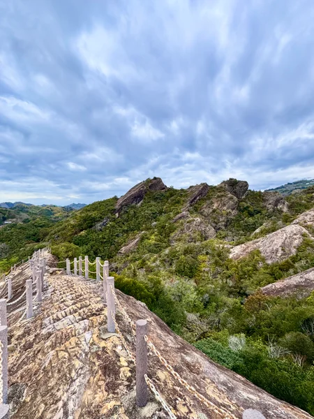 投稿：古代の痕跡を歩く❗️ 奇岩の絶景 ひき岩群