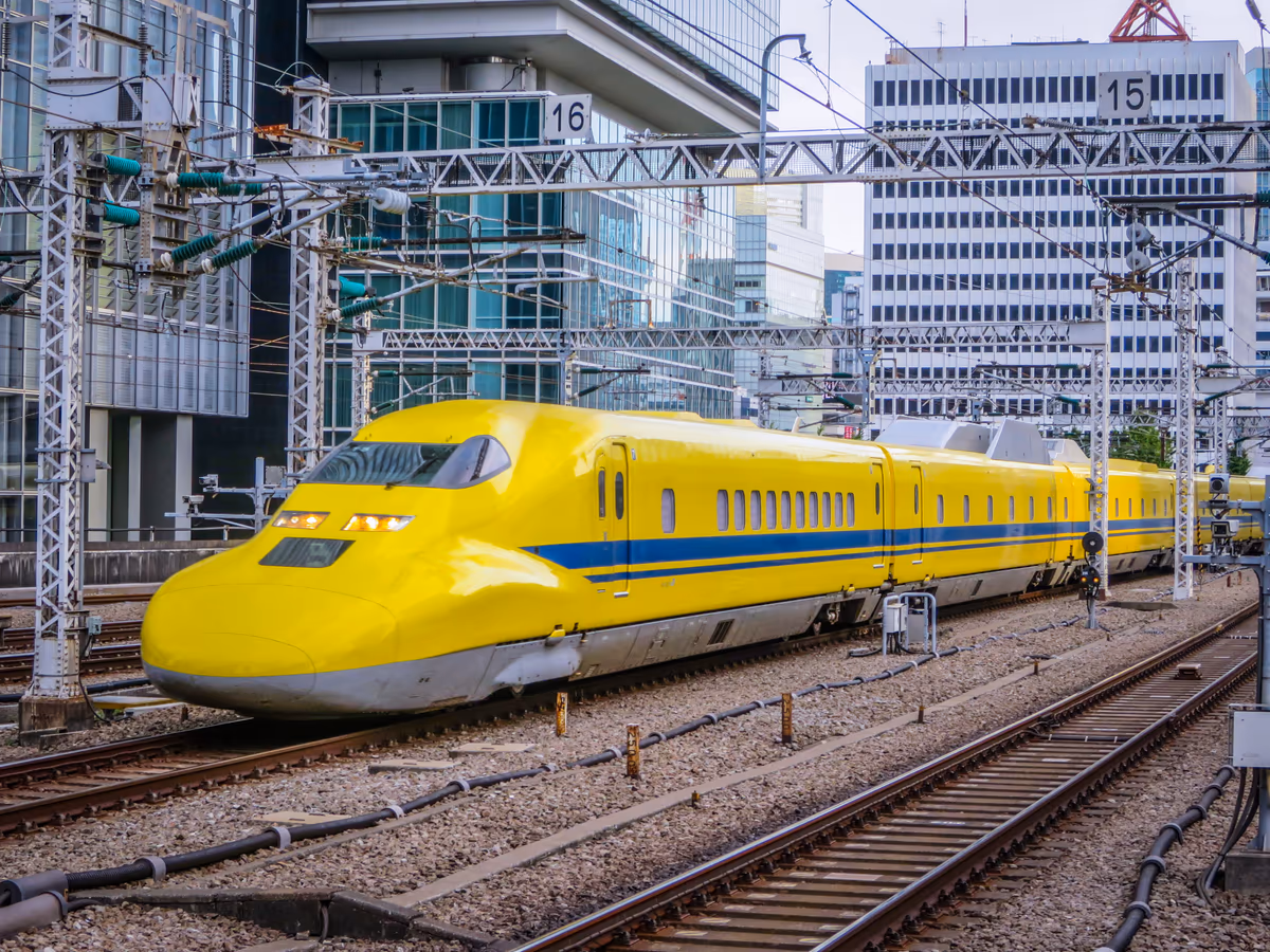 投稿写真：東京駅に到着する上りドクターイエロー