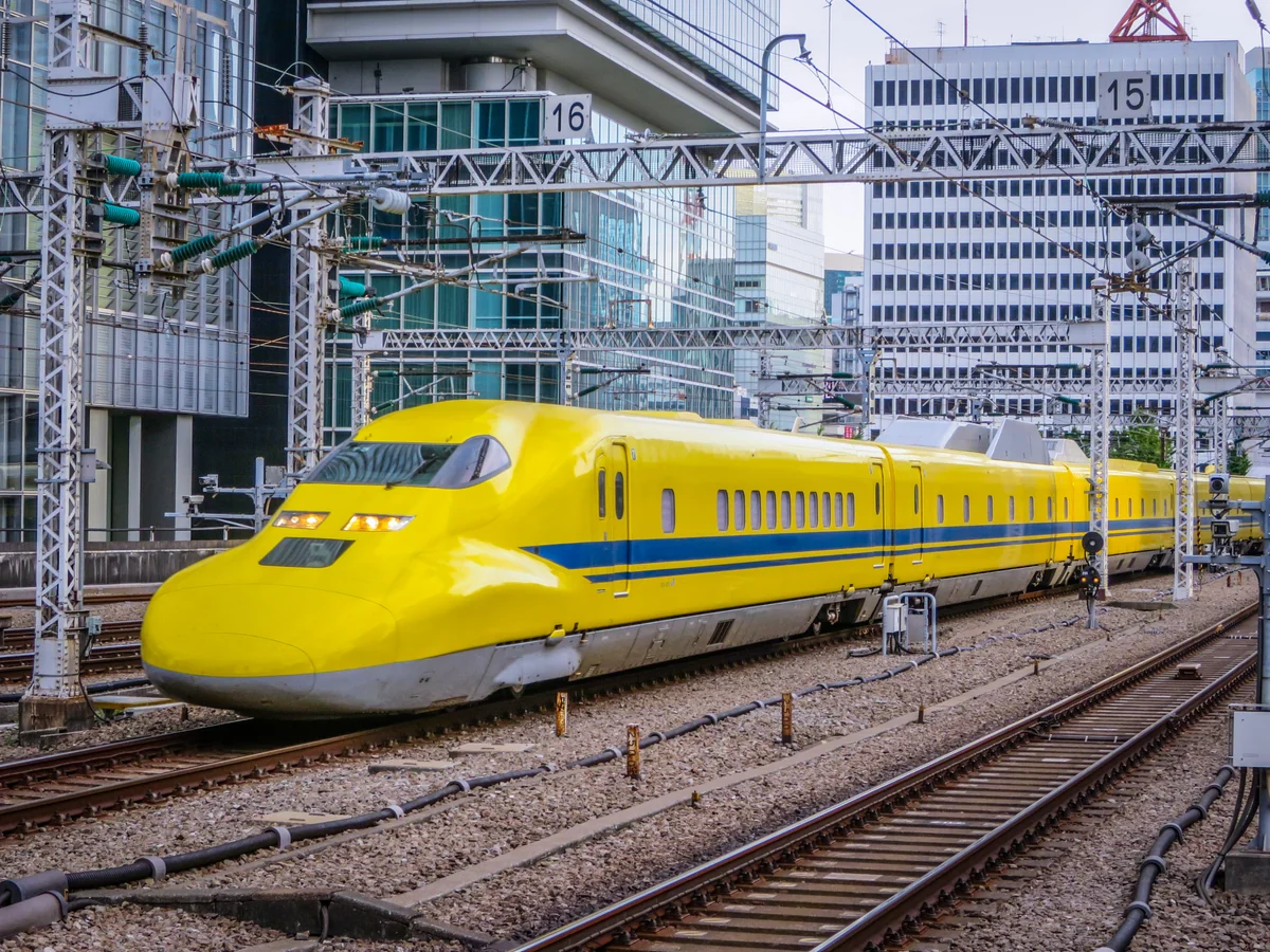 投稿写真：東京駅に到着する上りドクターイエロー