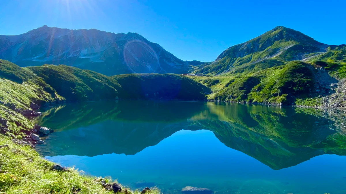 投稿写真：ミクリガ池に映る立山連峰