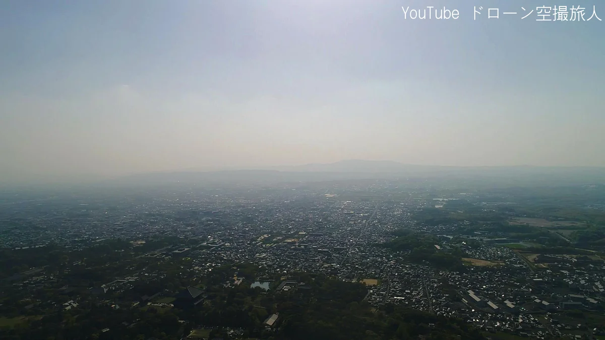 投稿写真：絶景スポットドローン空撮｜若草山 鶯塚古墳 奈良の鹿 日本