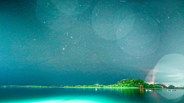 投稿：夜空にうっすらと見える夏の天の川